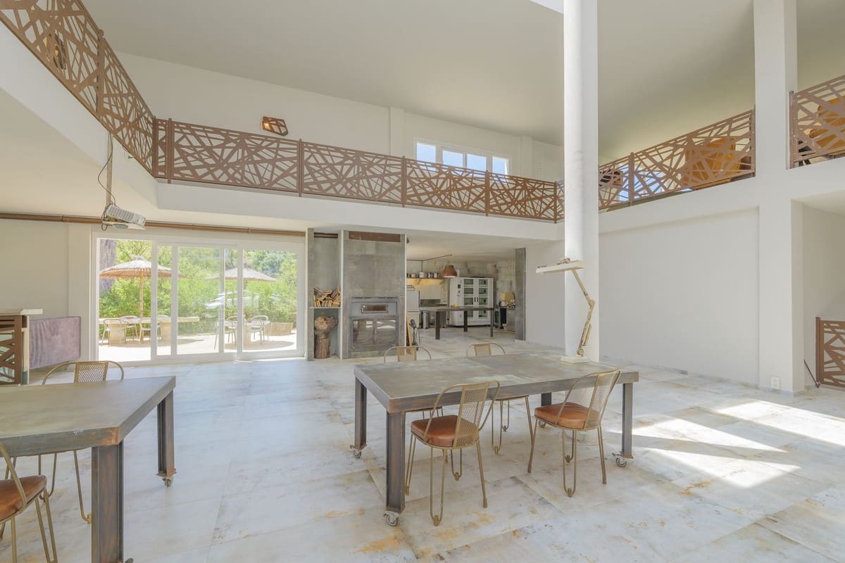 Ubebygd land til salgs i Estepona - € 3 500 000 (Ref: 9038160)