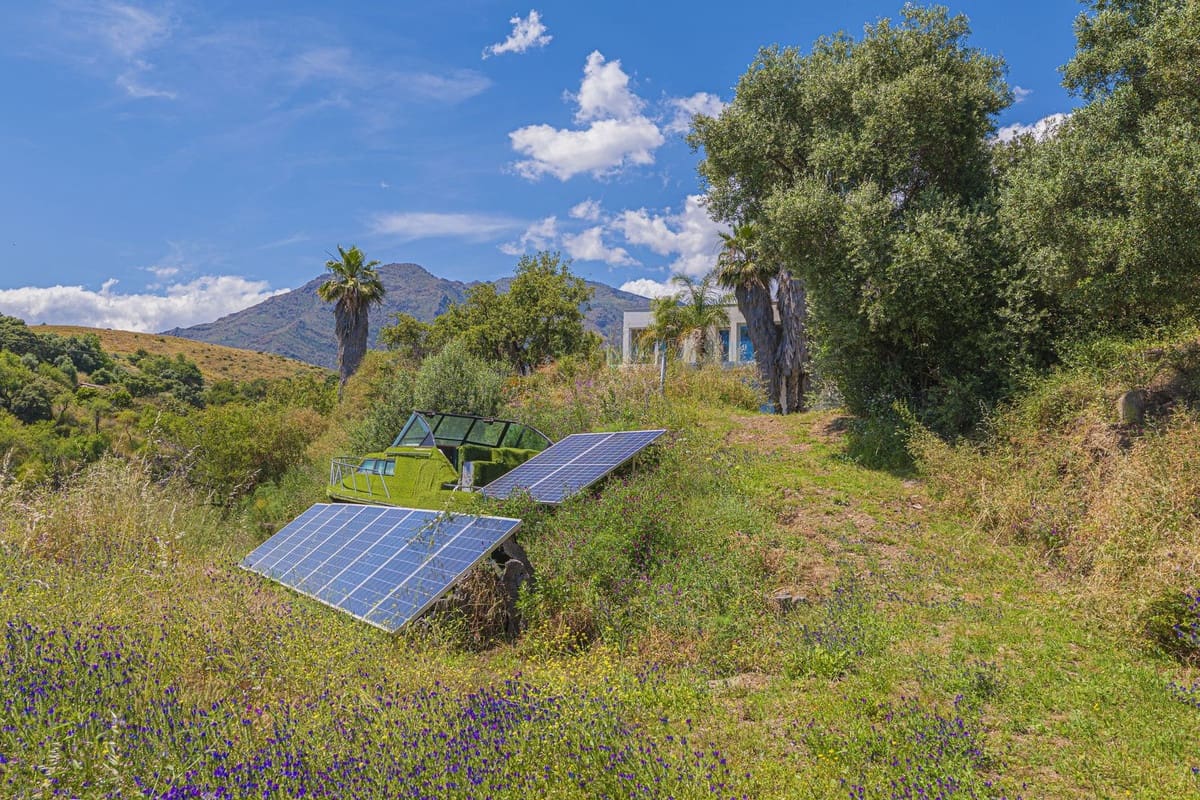 Ubebygd land til salgs i Estepona - € 3 500 000 (Ref: 9038160)