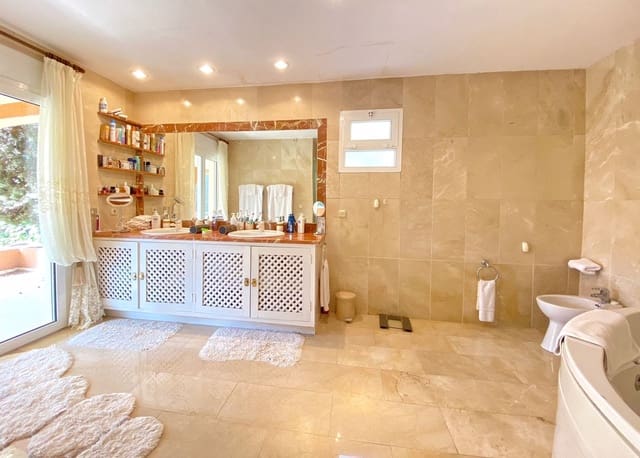 6 sypialnia Willa na sprzedaż w Nagüeles Alto, Marbella z basenem garażem - 3 500 000 € (Ref: 9038163)