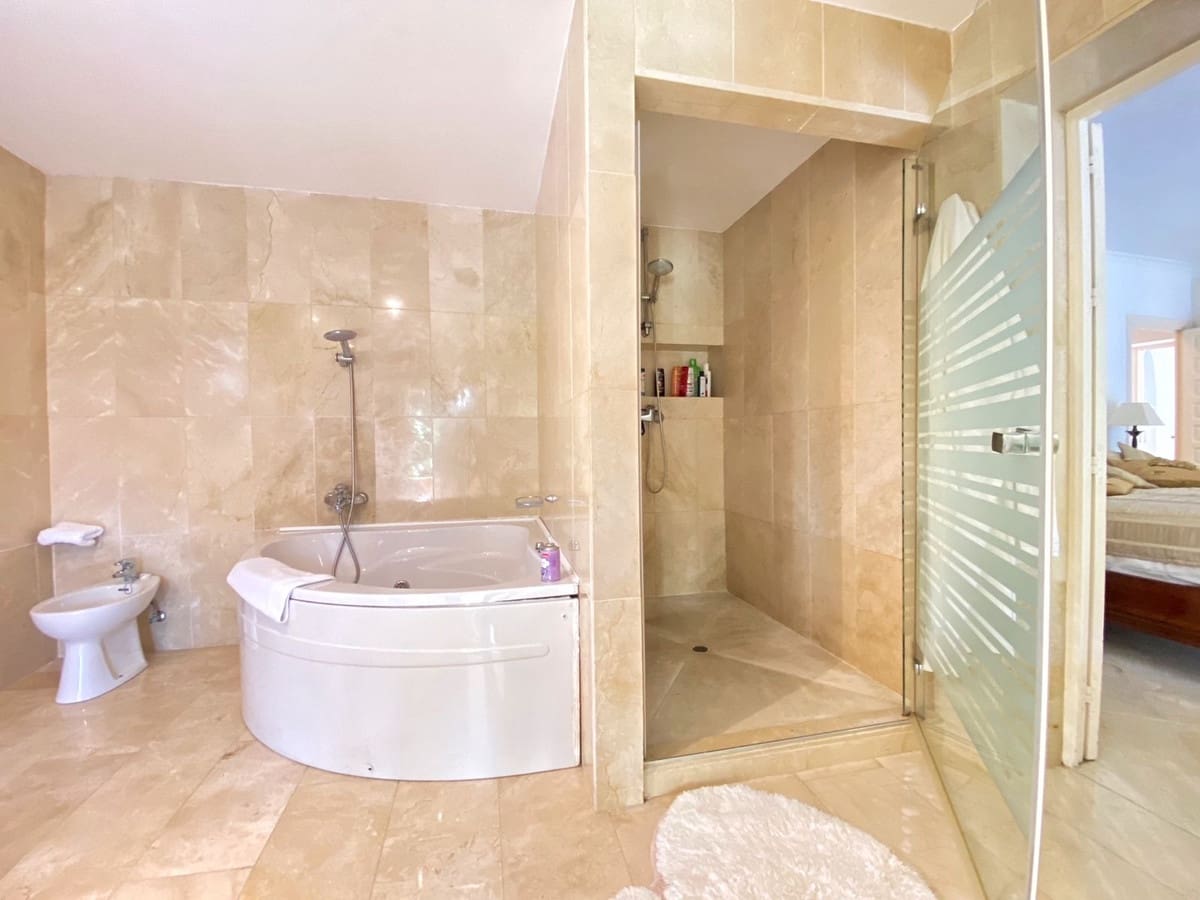 6 soveværelse Villa til salg i Marbella med swimmingpool garage - € 3.500.000 (Ref: 9038163)