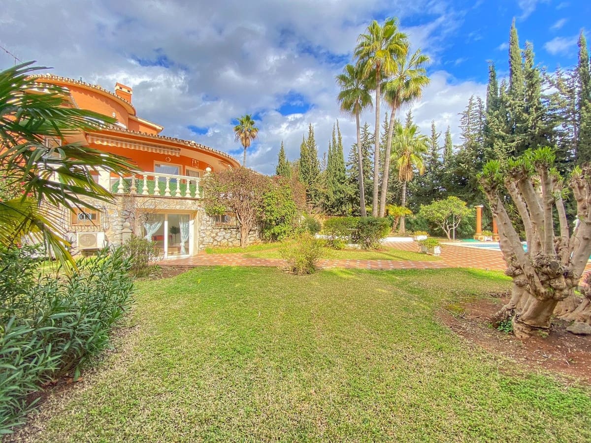 6 soveværelse Villa til salg i Marbella med swimmingpool garage - € 3.500.000 (Ref: 9038163)