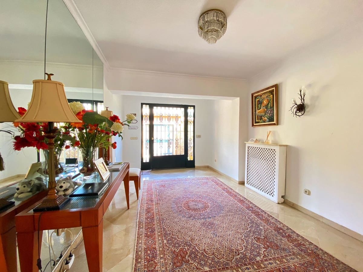 6 soveværelse Villa til salg i Marbella med swimmingpool garage - € 3.500.000 (Ref: 9038163)