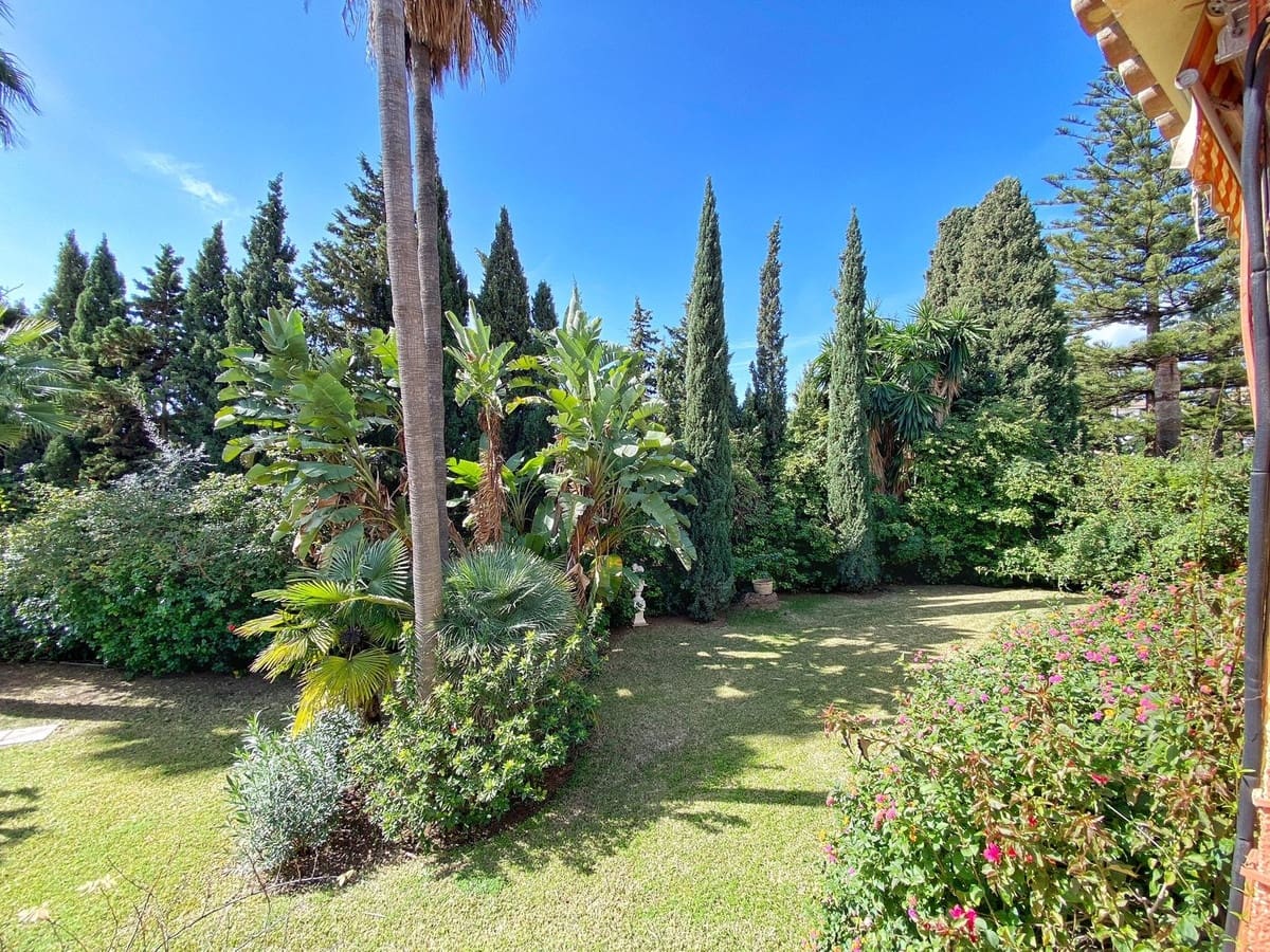 6 soveværelse Villa til salg i Marbella med swimmingpool garage - € 3.500.000 (Ref: 9038163)