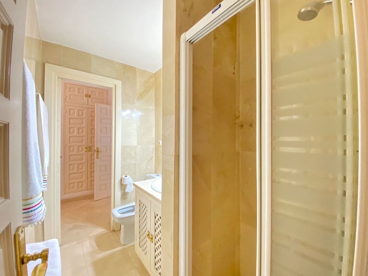 6 soveværelse Villa til salg i Marbella med swimmingpool garage - € 3.500.000 (Ref: 9038163)