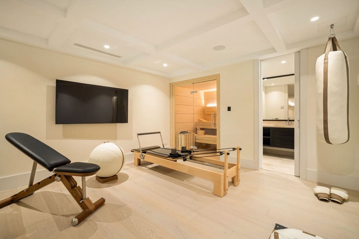 6 soveværelse Villa til salg i Marbella med swimmingpool garage - € 8.950.000 (Ref: 9038171)