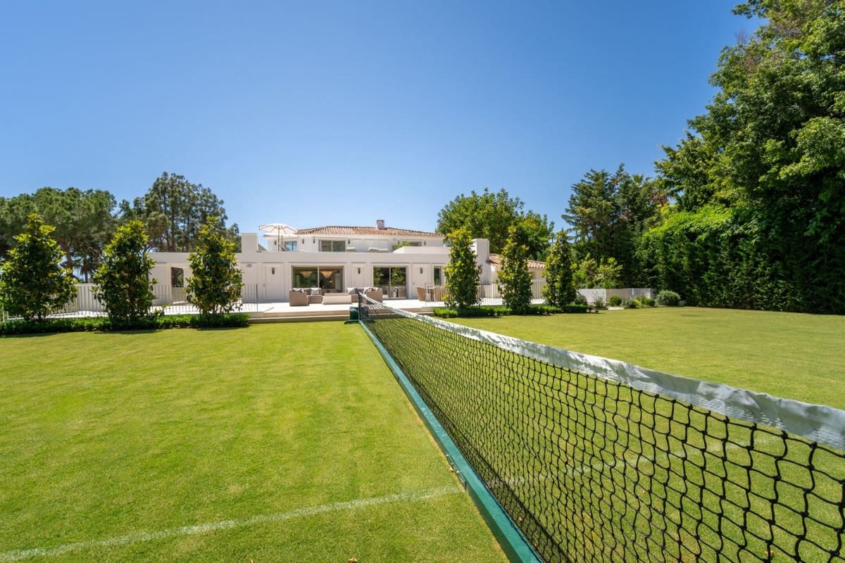 6 soveværelse Villa til salg i Marbella med swimmingpool garage - € 8.950.000 (Ref: 9038171)