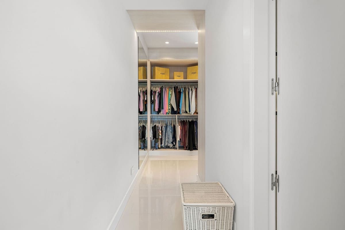 5 sypialnia Willa na sprzedaż w La Quinta z basenem garażem - 3 750 000 € (Ref: 9038175)