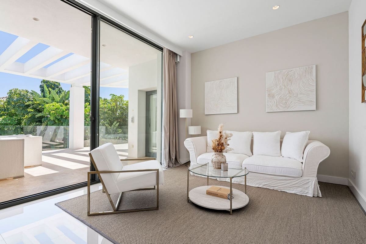 5 sypialnia Willa na sprzedaż w La Quinta z basenem garażem - 3 750 000 € (Ref: 9038175)