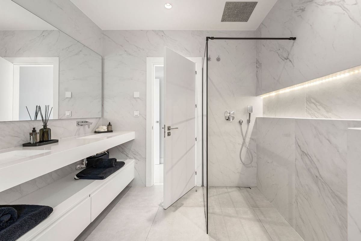 5 sypialnia Willa na sprzedaż w La Quinta z basenem garażem - 3 750 000 € (Ref: 9038175)