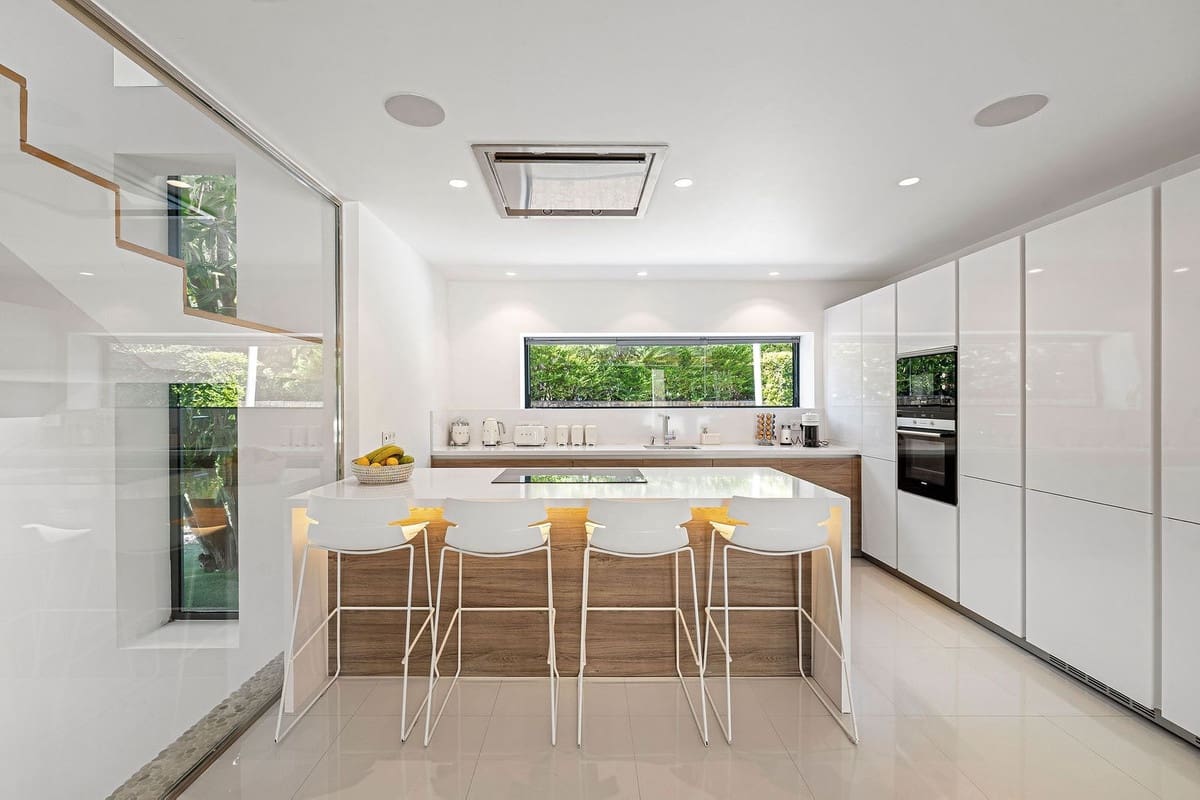 5 sypialnia Willa na sprzedaż w La Quinta z basenem garażem - 3 750 000 € (Ref: 9038175)