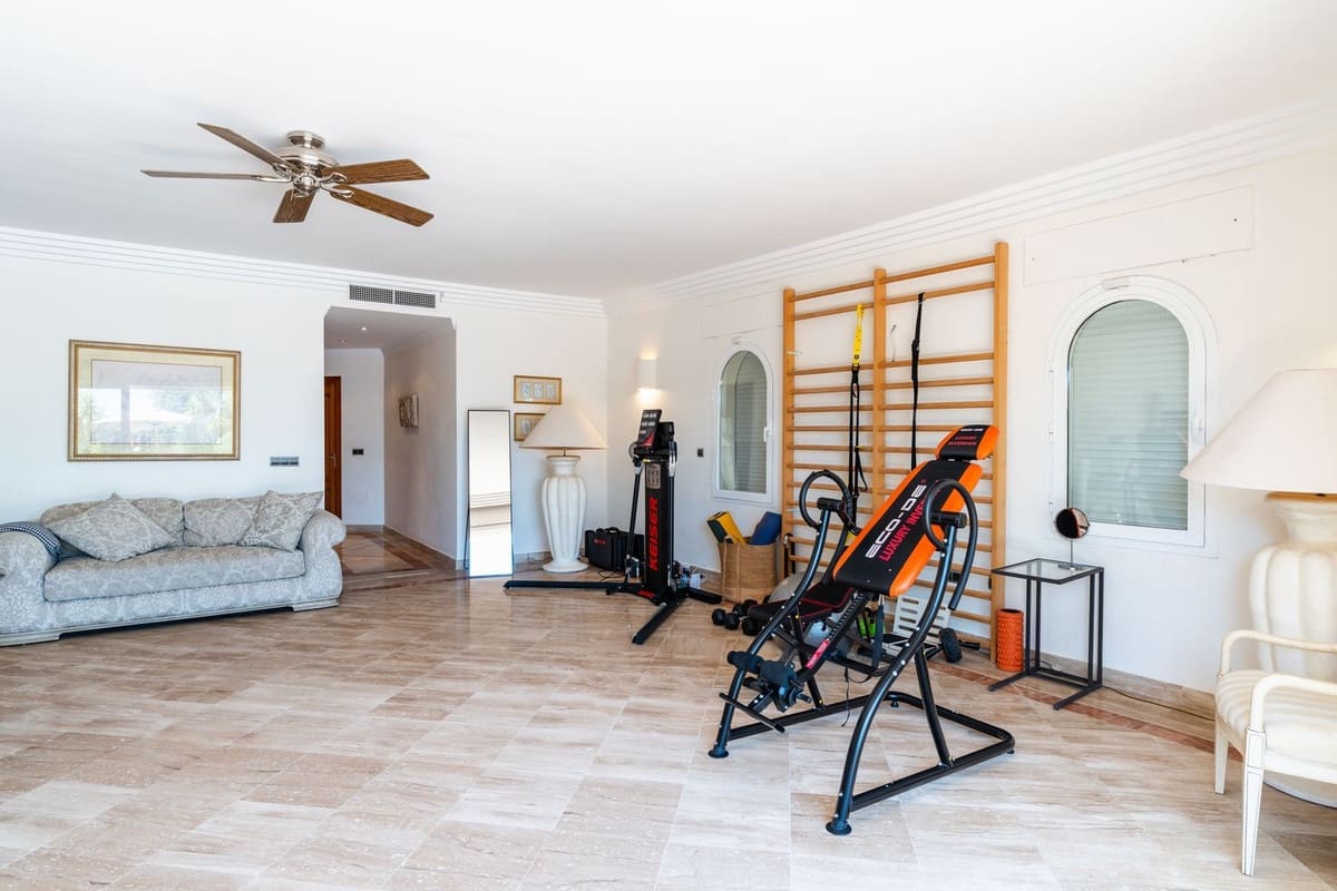 5 sypialnia Willa na sprzedaż w Benahavis z basenem - 5 250 000 € (Ref: 9038187)