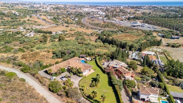 5 sypialnia Willa na sprzedaż w Benahavís pueblo, Benahavís z basenem - 5 250 000 € (Ref: 9038187)