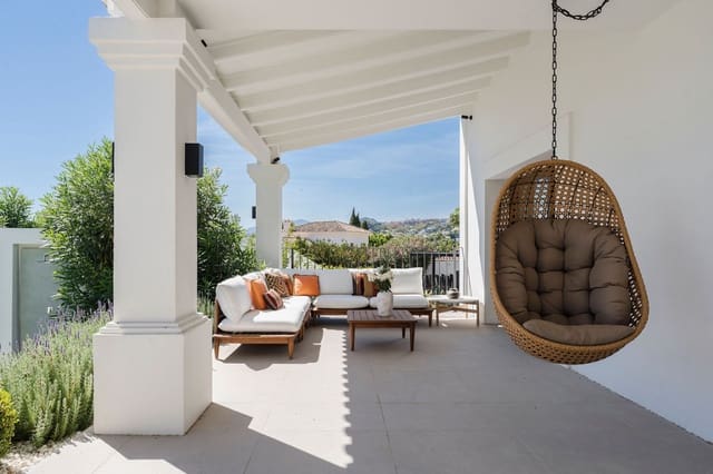 5 quarto Moradia para venda em Las Brisas, Marbella com piscina - 4 695 000 € (Ref: 9038196)