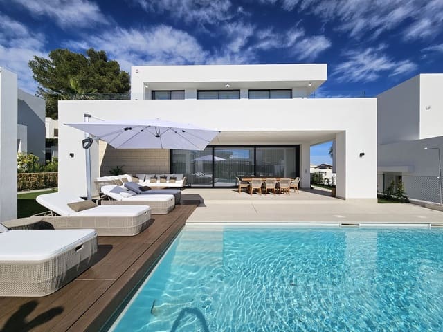 4 makuuhuone Huvila myytävänä paikassa Río Real, Marbella mukana uima-altaan - 2 700 000 € (Ref: 9038198)