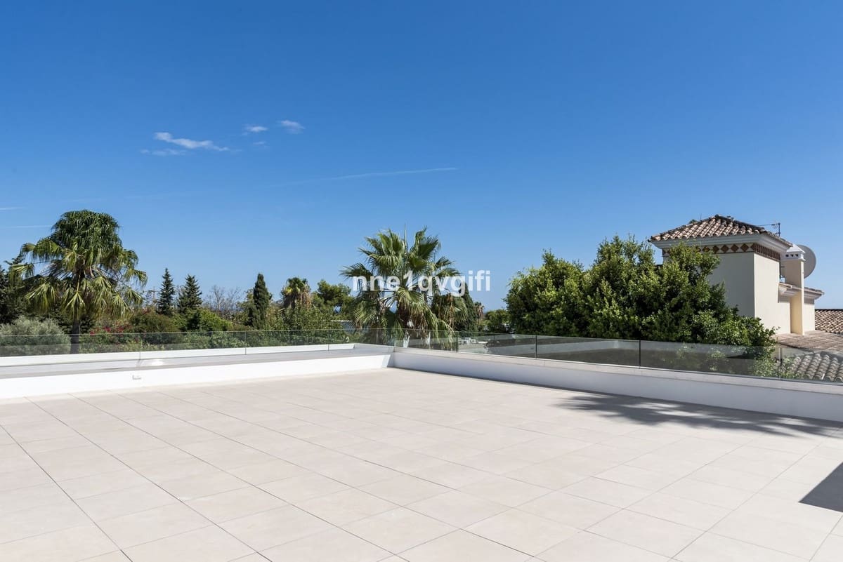 4 sypialnia Willa na sprzedaż w Guadalmina z basenem garażem - 3 585 000 € (Ref: 9038201)