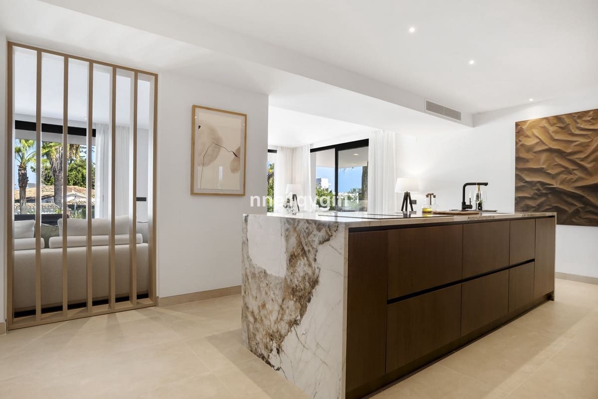 4 sypialnia Willa na sprzedaż w Guadalmina z basenem garażem - 3 585 000 € (Ref: 9038201)