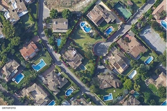 Grunde uden byggetilladelser til salg i Guadalmina Baja, Marbella - € 1.390.000 (Ref: 9153721)