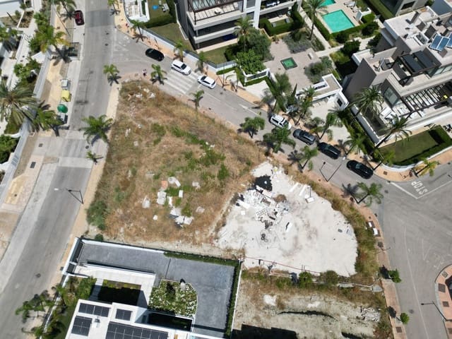 Landgrundstück zu verkaufen in Cancelada, Estepona - 600.000 € (Ref: 9153750)