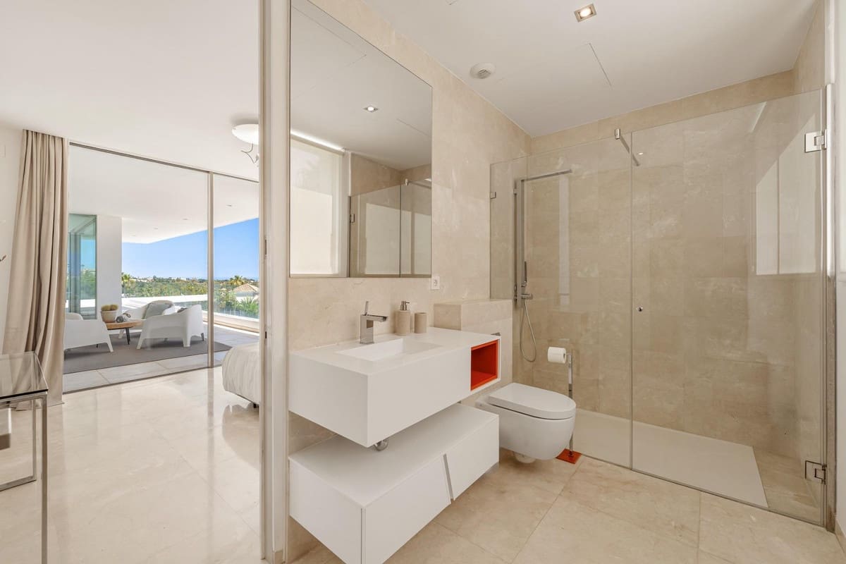 7 soverom Villa til salgs i Marbella med svømmebasseng garasje - € 7 950 000 (Ref: 9156035)