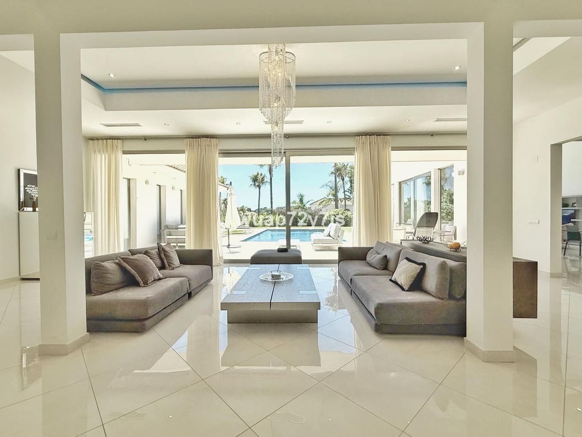 5 sypialnia Willa na sprzedaż w Sotogrande z basenem garażem - 2 195 000 € (Ref: 9156051)