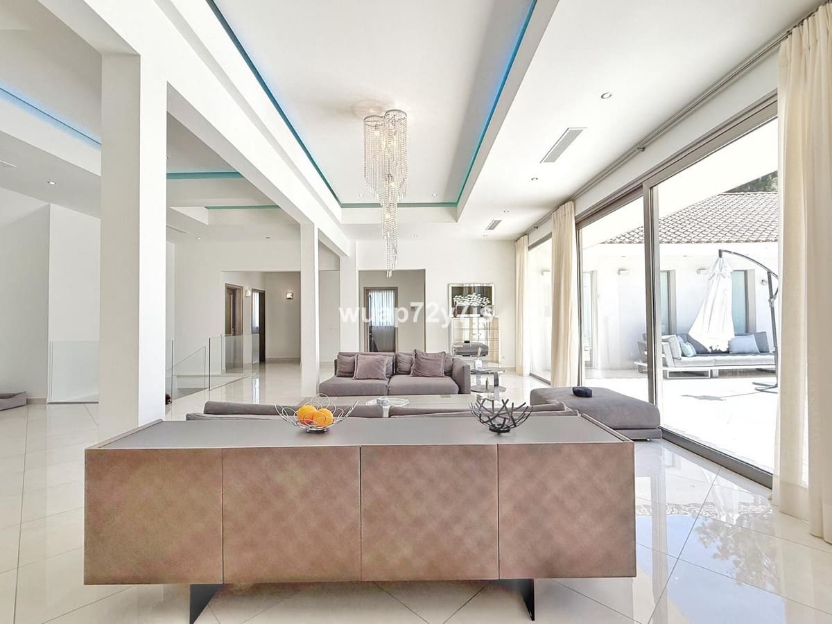 5 sypialnia Willa na sprzedaż w Sotogrande z basenem garażem - 2 195 000 € (Ref: 9156051)