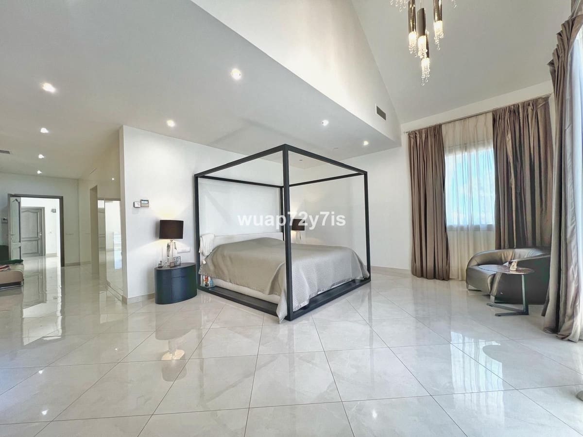 5 sypialnia Willa na sprzedaż w Sotogrande z basenem garażem - 2 195 000 € (Ref: 9156051)