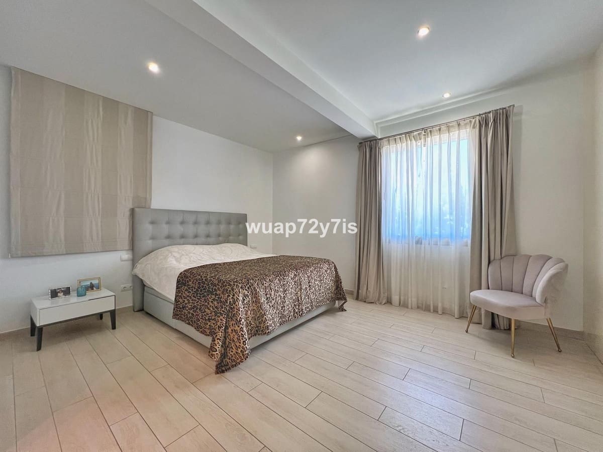 5 sypialnia Willa na sprzedaż w Sotogrande z basenem garażem - 2 195 000 € (Ref: 9156051)