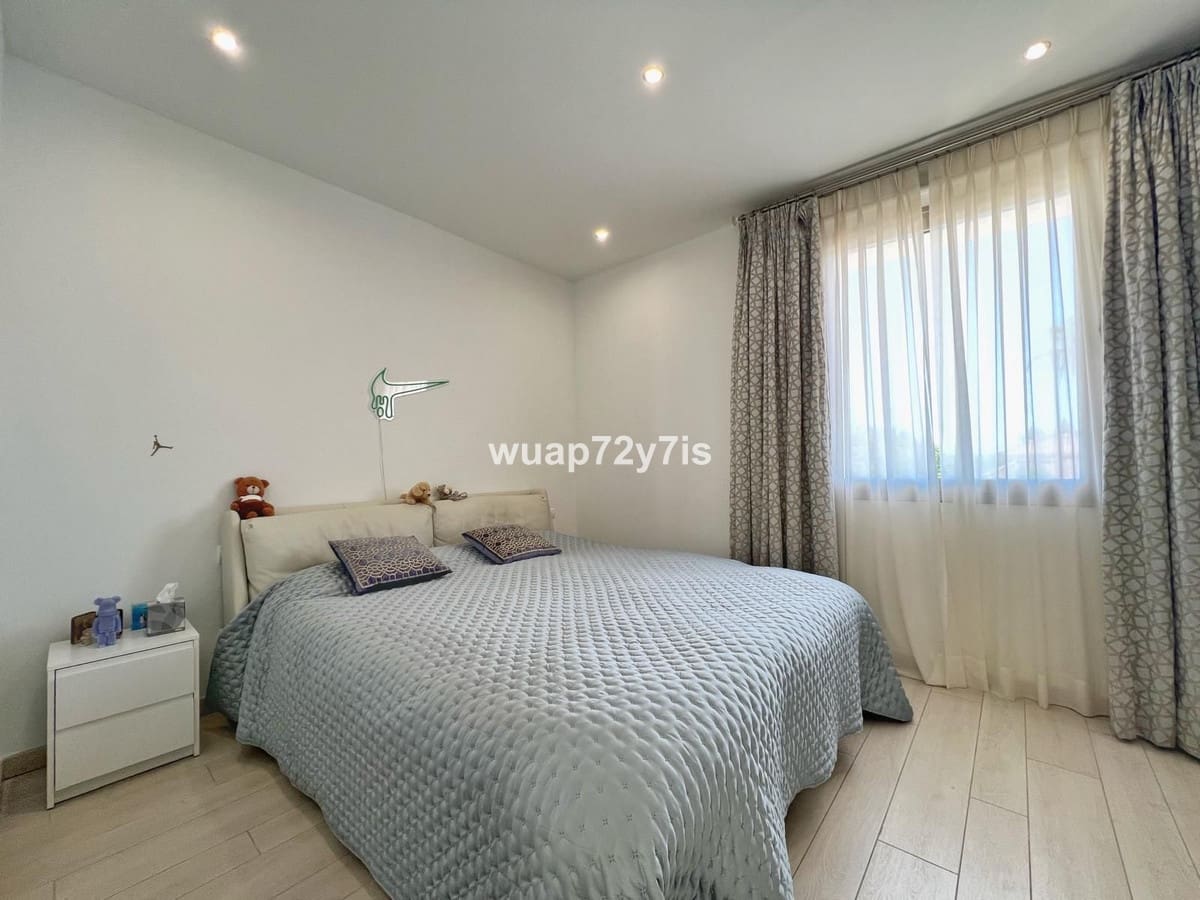 5 sypialnia Willa na sprzedaż w Sotogrande z basenem garażem - 2 195 000 € (Ref: 9156051)