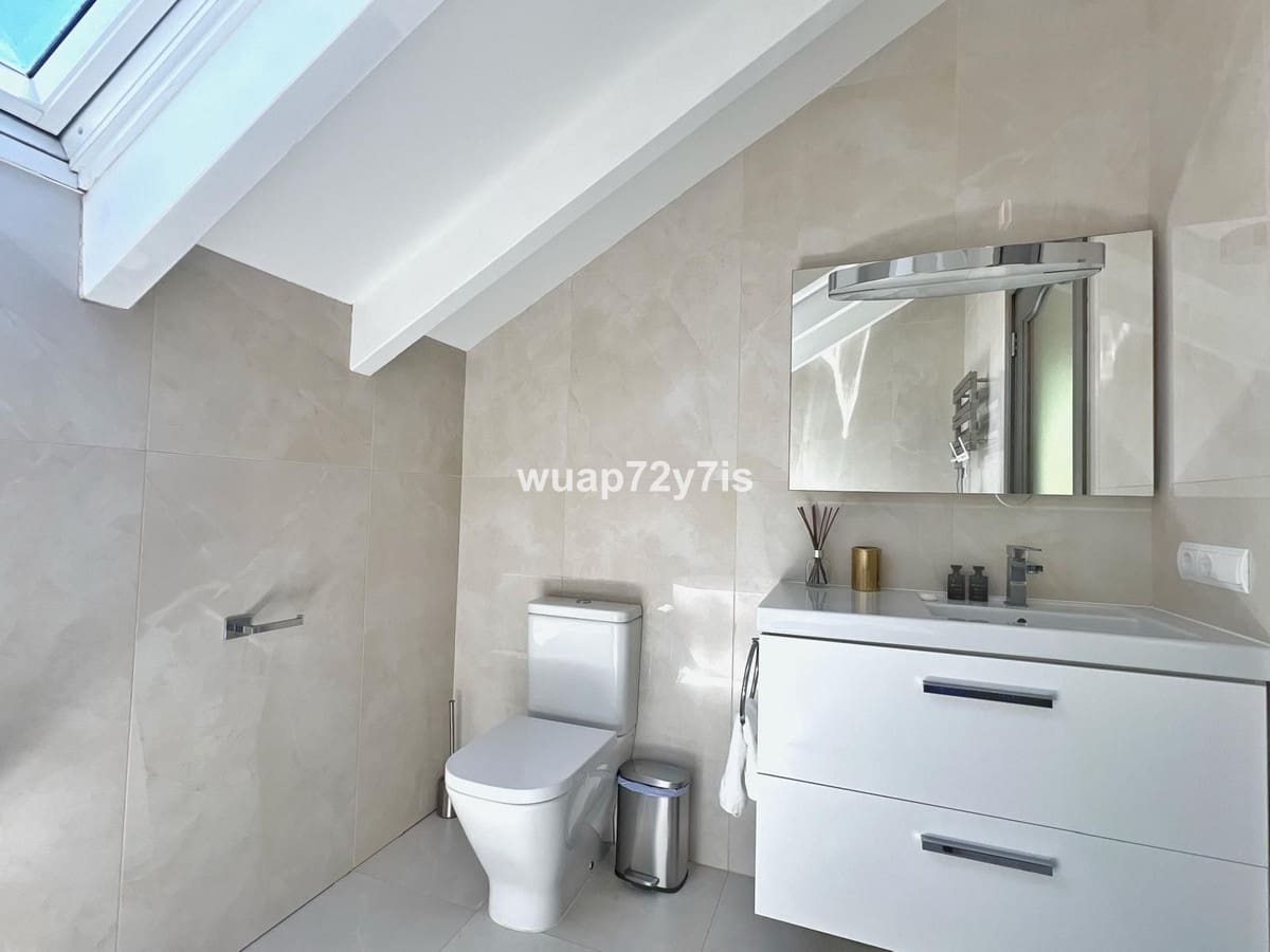 5 sypialnia Willa na sprzedaż w Sotogrande z basenem garażem - 2 195 000 € (Ref: 9156051)