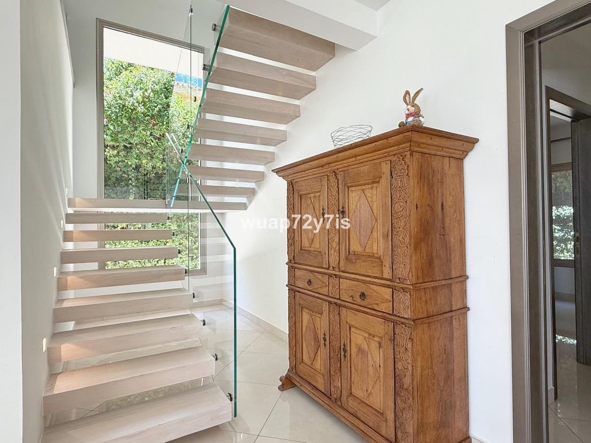 5 sypialnia Willa na sprzedaż w Sotogrande z basenem garażem - 2 195 000 € (Ref: 9156051)