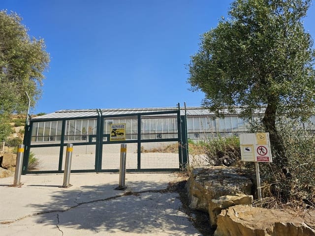 6 makuuhuone Kaupallinen myytävänä paikassa Casares Pueblo, Casares mukana uima-altaan - 4 250 000 € (Ref: 9157858)