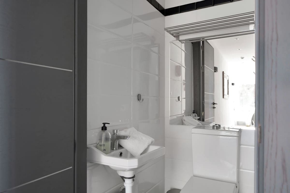 16 soverom Villa til salgs i El Chaparral med svømmebasseng garasje - € 3 500 000 (Ref: 9160865)