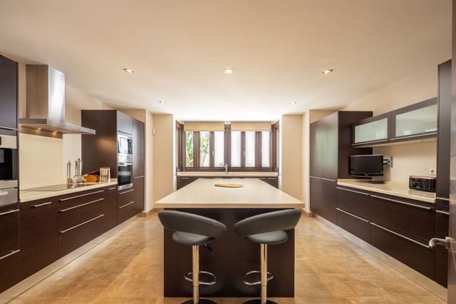 6 sypialnia Willa na sprzedaż w Los Flamingos, Benahavís z basenem garażem - 6 900 000 € (Ref: 9163562)