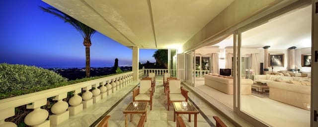 10 sypialnia Willa na sprzedaż w Río Real, Marbella z basenem garażem - 10 000 000 € (Ref: 9163564)