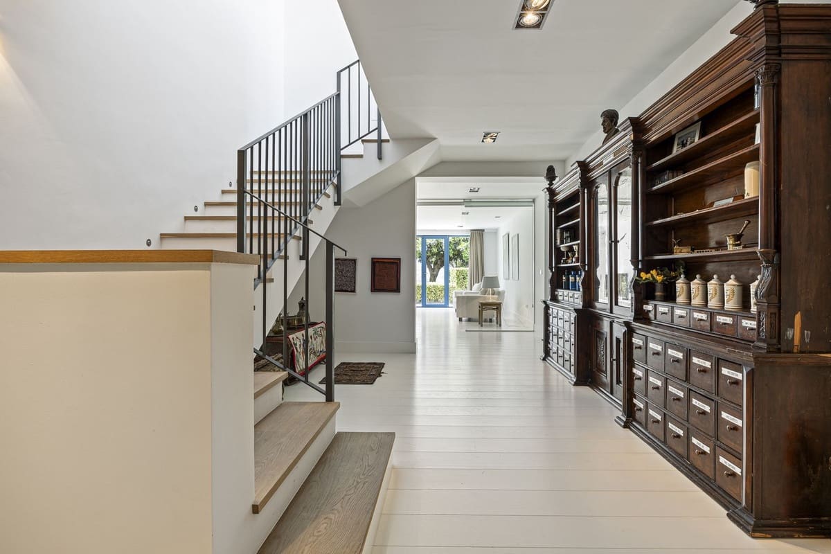 5 slaapkamer Villa te koop in Benahavis met zwembad - € 4.750.000 (Ref: 9165599)