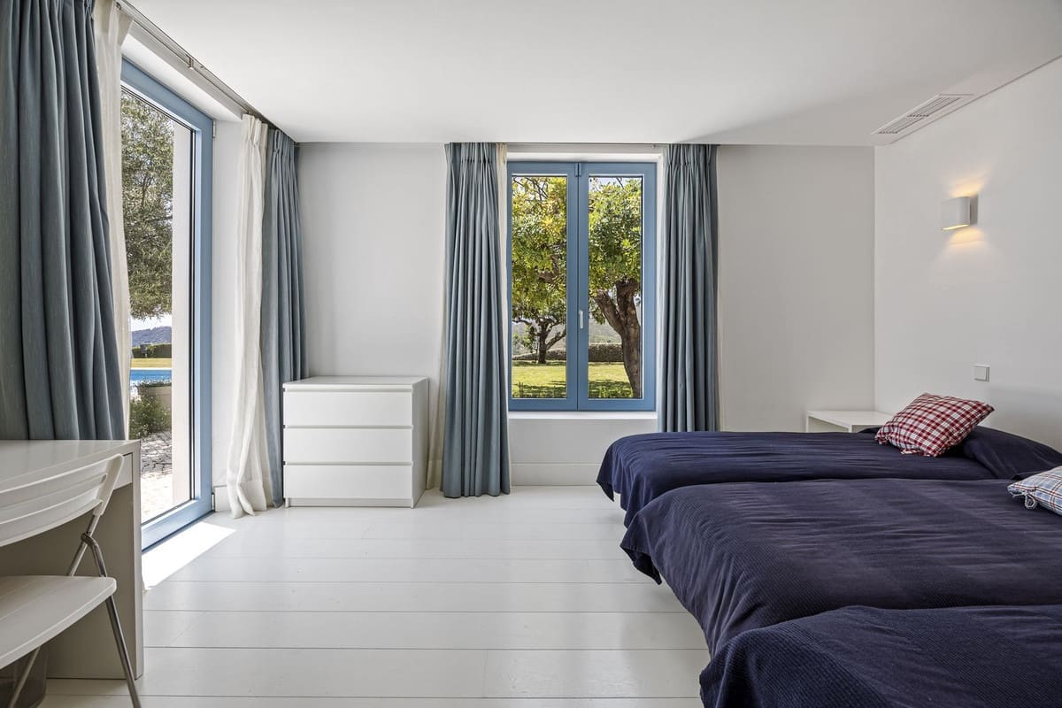 5 slaapkamer Villa te koop in Benahavis met zwembad - € 4.750.000 (Ref: 9165599)