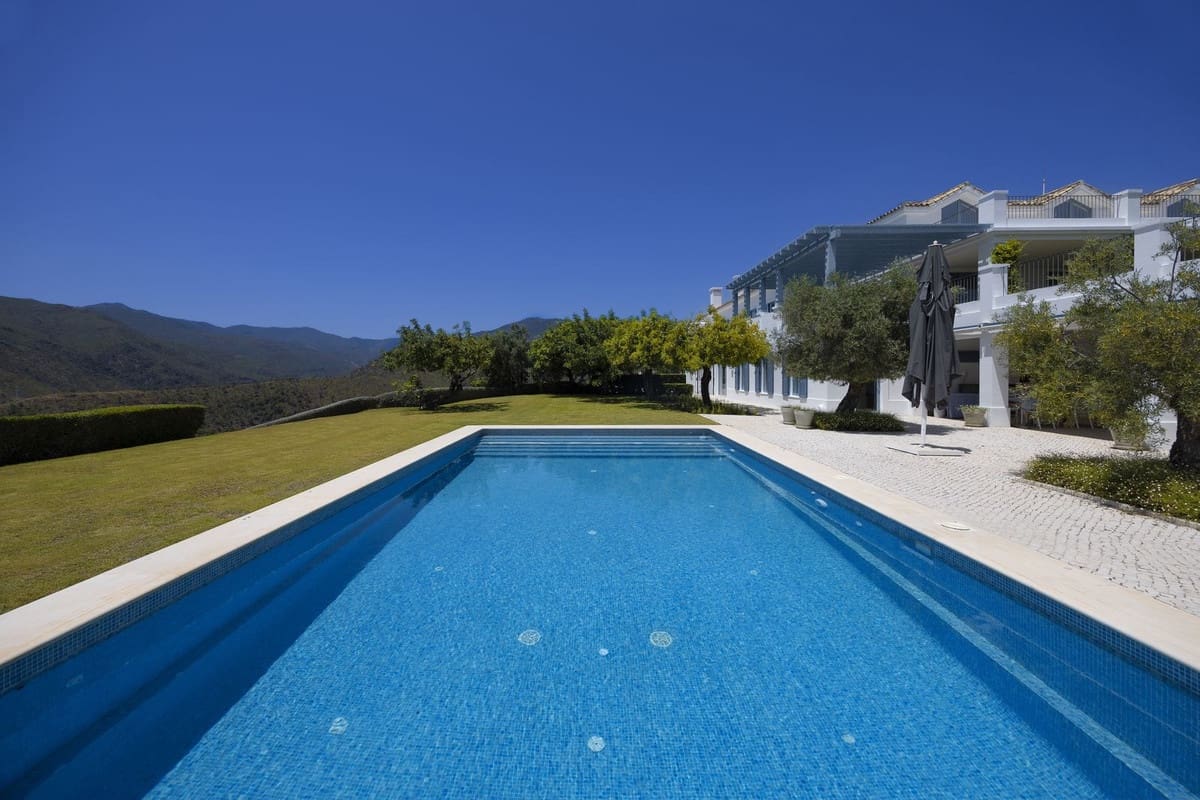 5 slaapkamer Villa te koop in Benahavis met zwembad - € 4.750.000 (Ref: 9165599)