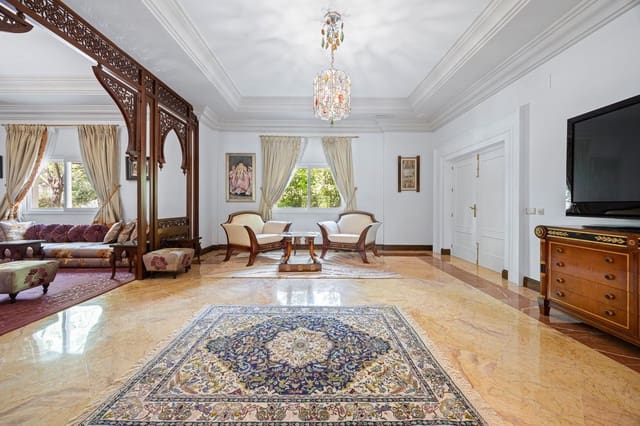 9 bedroom Villa for sale in Nagüeles Alto, Marbella with pool garage - € 7,900,000 (Ref: 9165602)