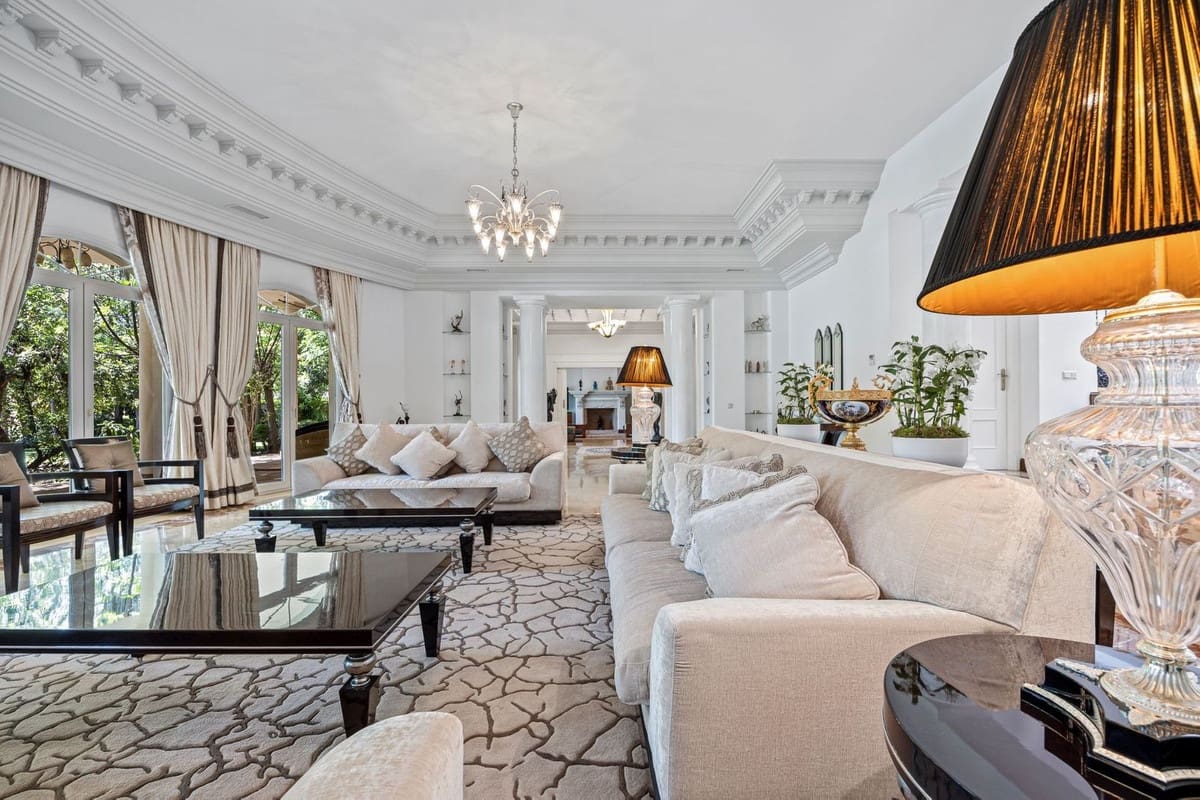 9 sypialnia Willa na sprzedaż w Marbella z basenem garażem - 7 900 000 € (Ref: 9165602)