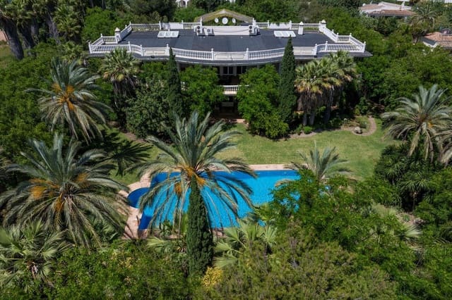 9 bedroom Villa for sale in Nagüeles Alto, Marbella with pool garage - € 7,900,000 (Ref: 9165602)