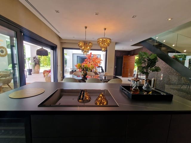 5 chambre Villa/Maison à vendre à Casco Antiguo, Marbella avec piscine garage - 5 475 000 € (Ref: 9166862)