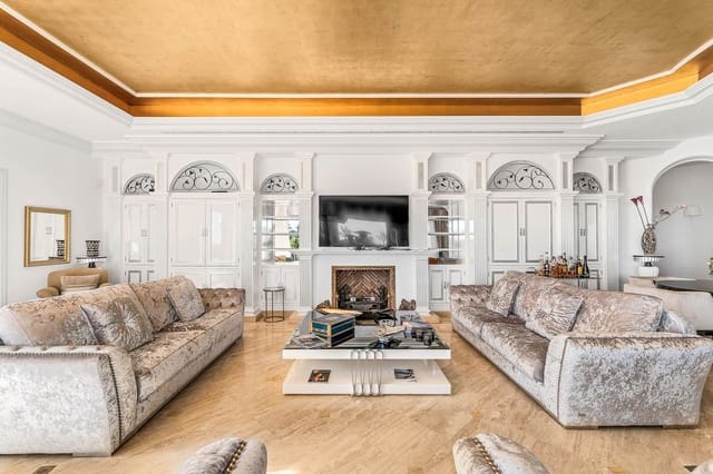 16 sypialnia Willa na sprzedaż w Benahavís pueblo, Benahavís z basenem - 13 950 000 € (Ref: 9171205)