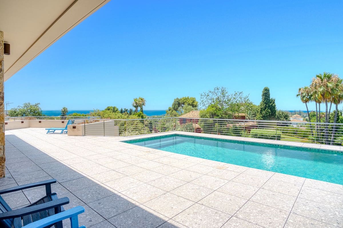 4 sypialnia Willa na sprzedaż w Elviria z basenem garażem - 4 895 000 € (Ref: 9171208)