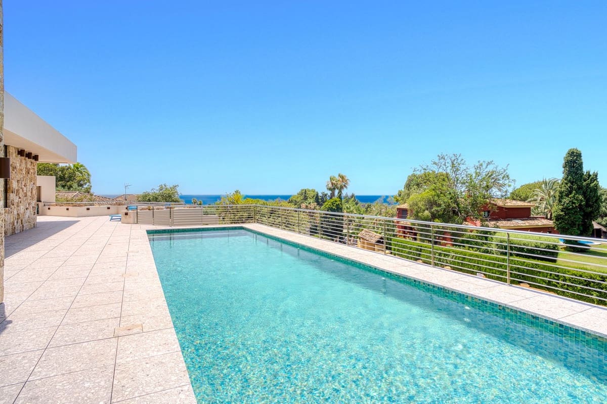 4 sypialnia Willa na sprzedaż w Elviria z basenem garażem - 4 895 000 € (Ref: 9171208)