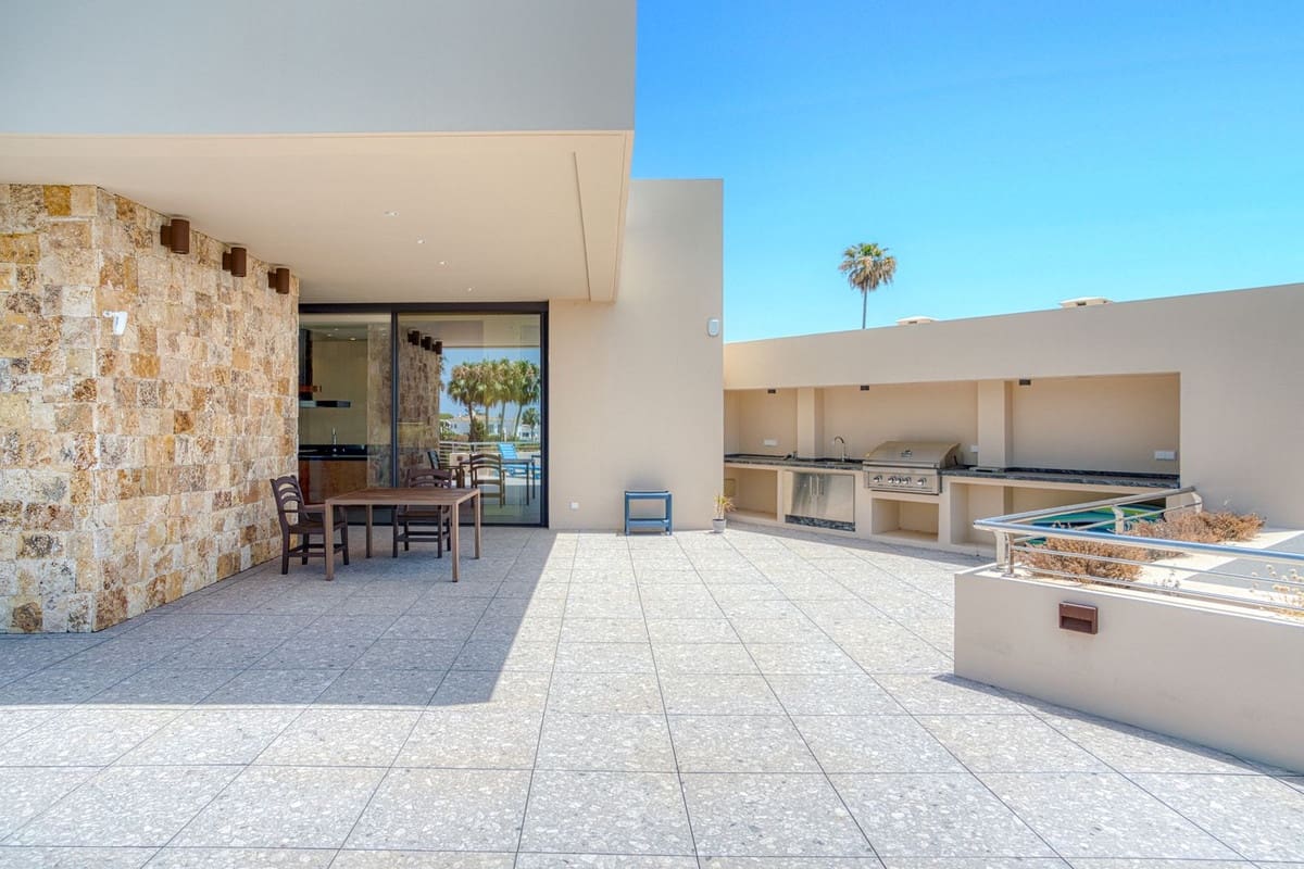 4 sypialnia Willa na sprzedaż w Elviria z basenem garażem - 4 895 000 € (Ref: 9171208)