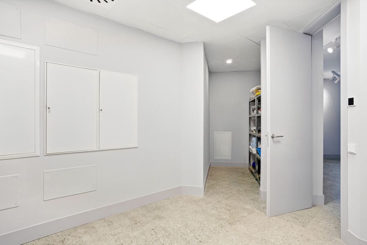 4 sypialnia Willa na sprzedaż w Elviria z basenem garażem - 4 895 000 € (Ref: 9171208)