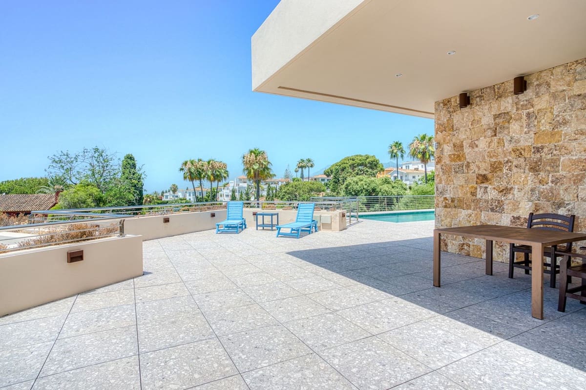 4 sypialnia Willa na sprzedaż w Elviria z basenem garażem - 4 895 000 € (Ref: 9171208)