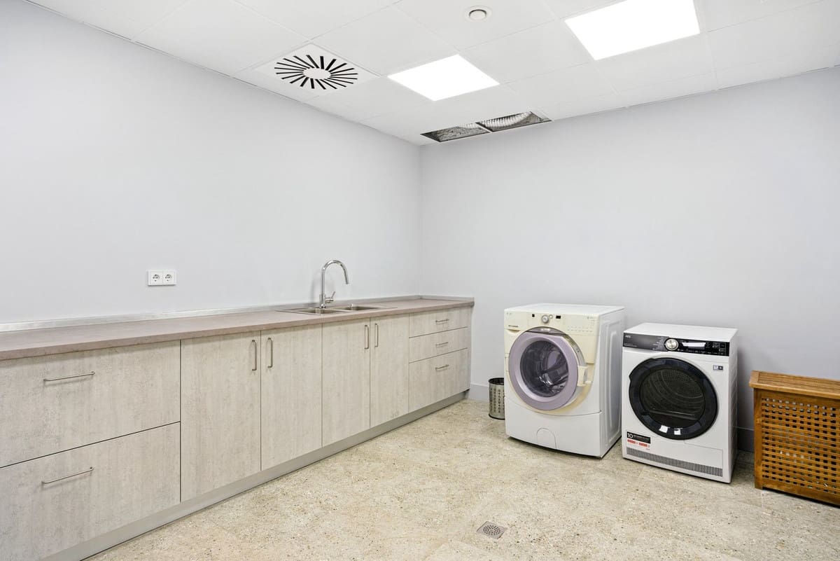 4 sypialnia Willa na sprzedaż w Elviria z basenem garażem - 4 895 000 € (Ref: 9171208)