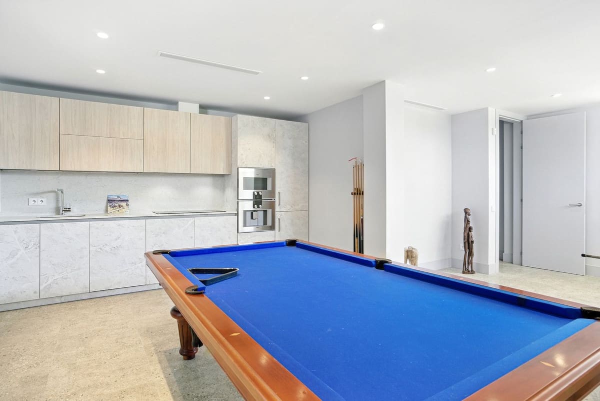 4 sypialnia Willa na sprzedaż w Elviria z basenem garażem - 4 895 000 € (Ref: 9171208)