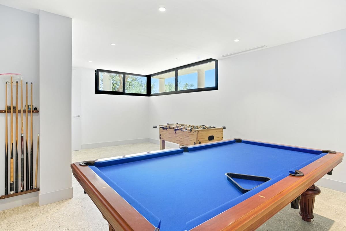 4 sypialnia Willa na sprzedaż w Elviria z basenem garażem - 4 895 000 € (Ref: 9171208)